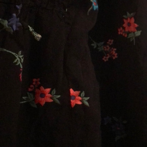 Bell sleeve blouse - Picture 2 of 3